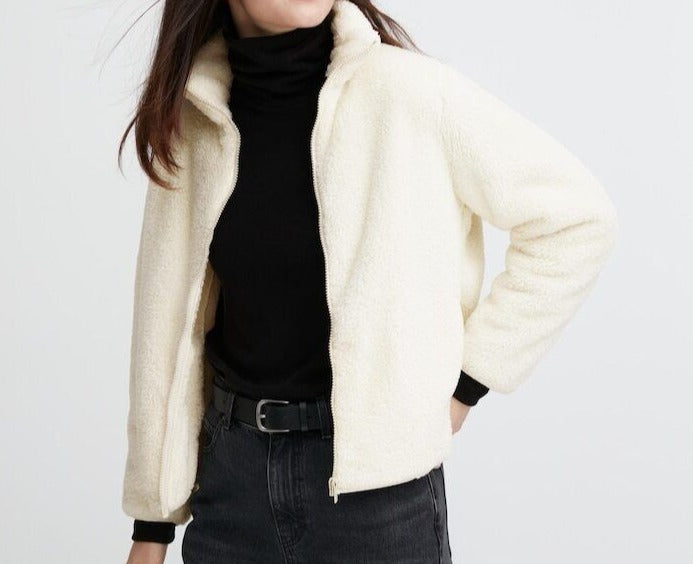 Uniqlo Fluffy Yarn Fleece Full-Zip Jacket - Soft, Warm, and Lightweight